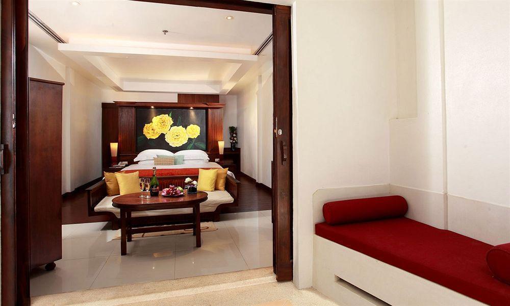 Safari Beach Hotel Patong Kültér fotó